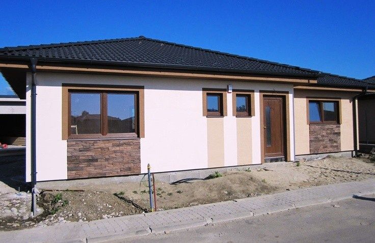 Case modulare pe structură metalică sau lemn
