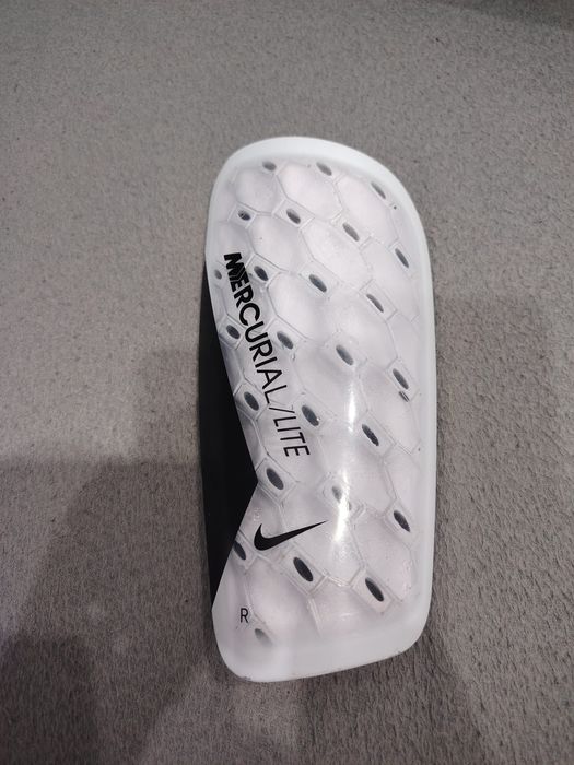 Apărători tibie Nike Mercurial Lite