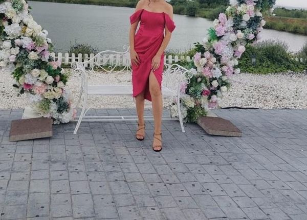 Vand rochie elegantă