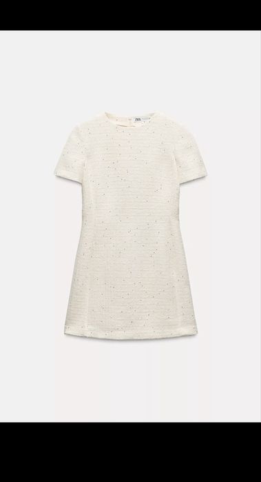 Нова рокля от Зара