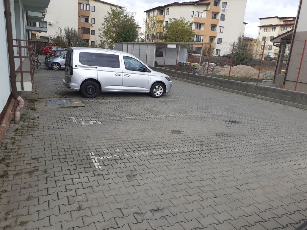 Parcare cu CF. Floresti str Urusagului nr 30