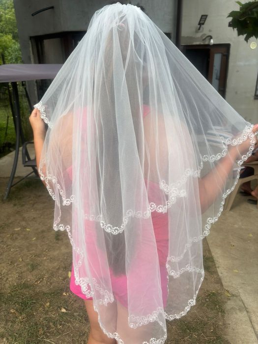 Văd rochie de mireasă