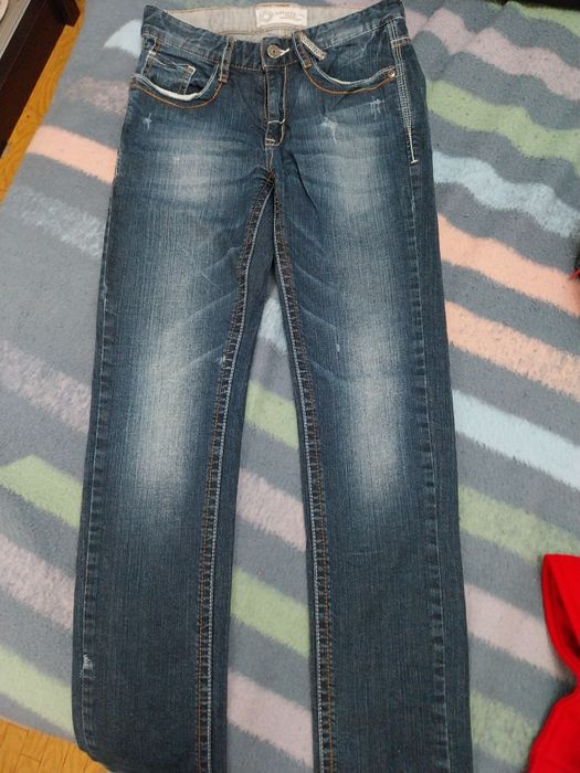 Vând blugi băiat 12 ani