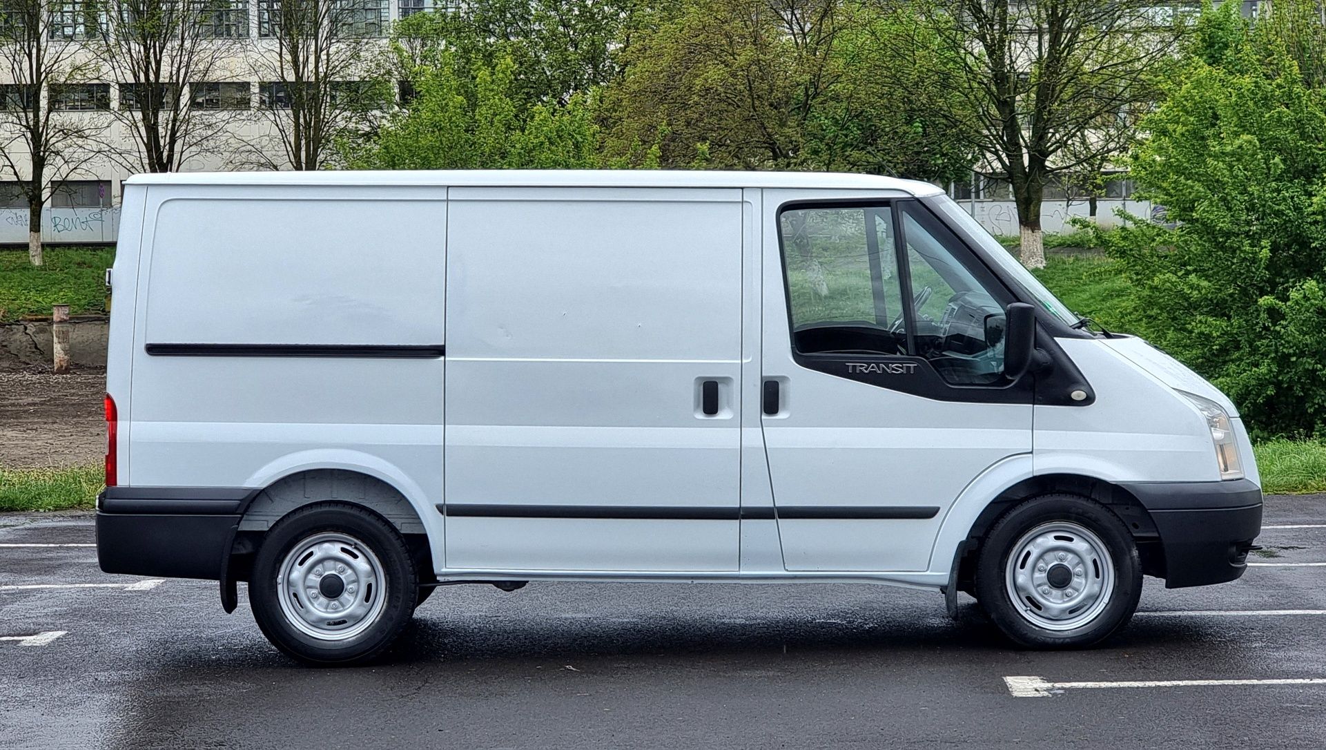 Ford Transit • Navigatie • Clima • 177.000 km !