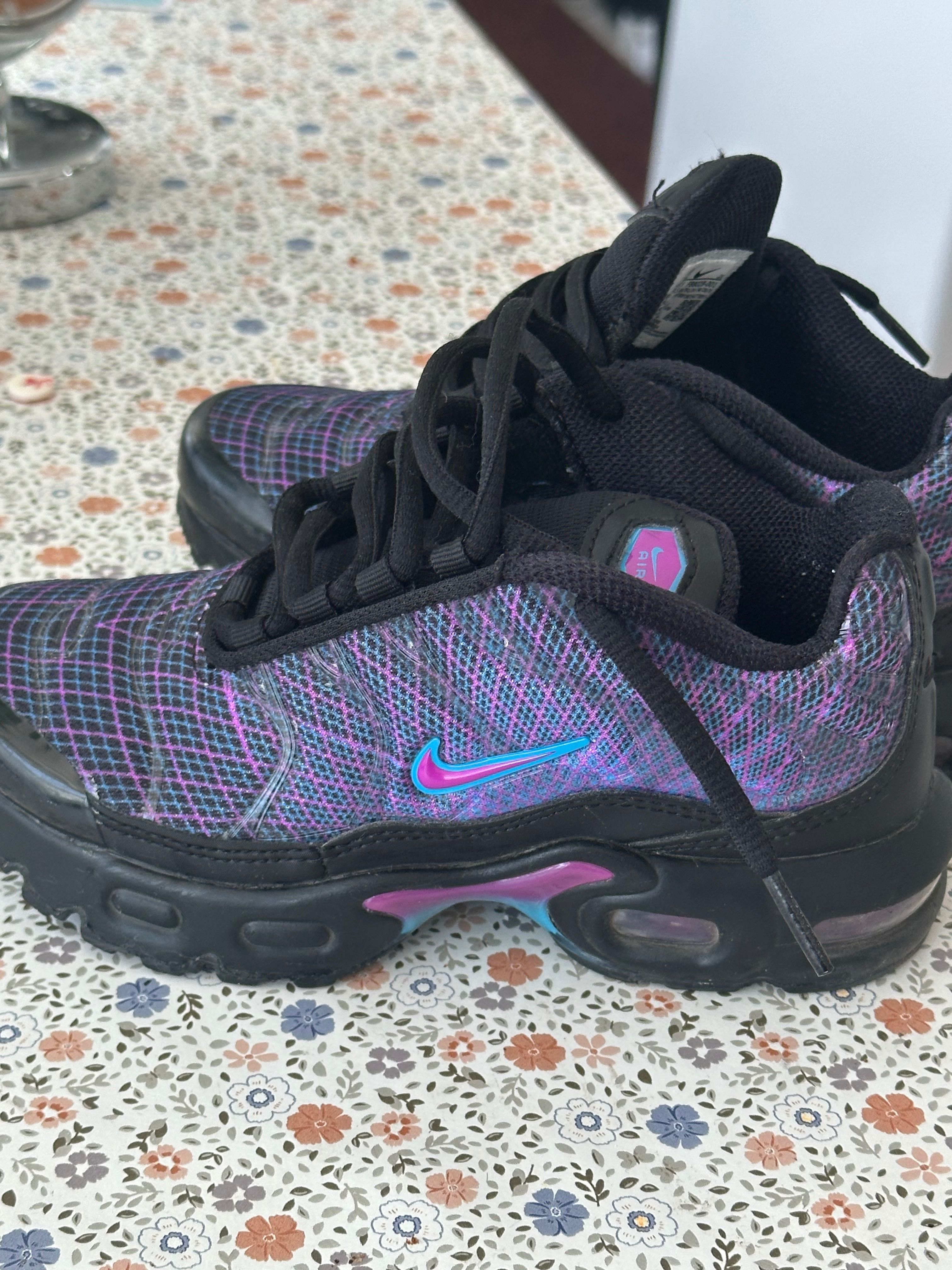 Adidasi Nike air TN
