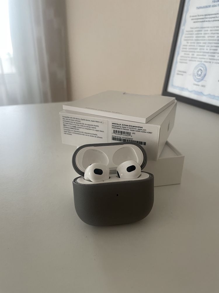 Airpods 3 , почти не пользовались, оригинал ,