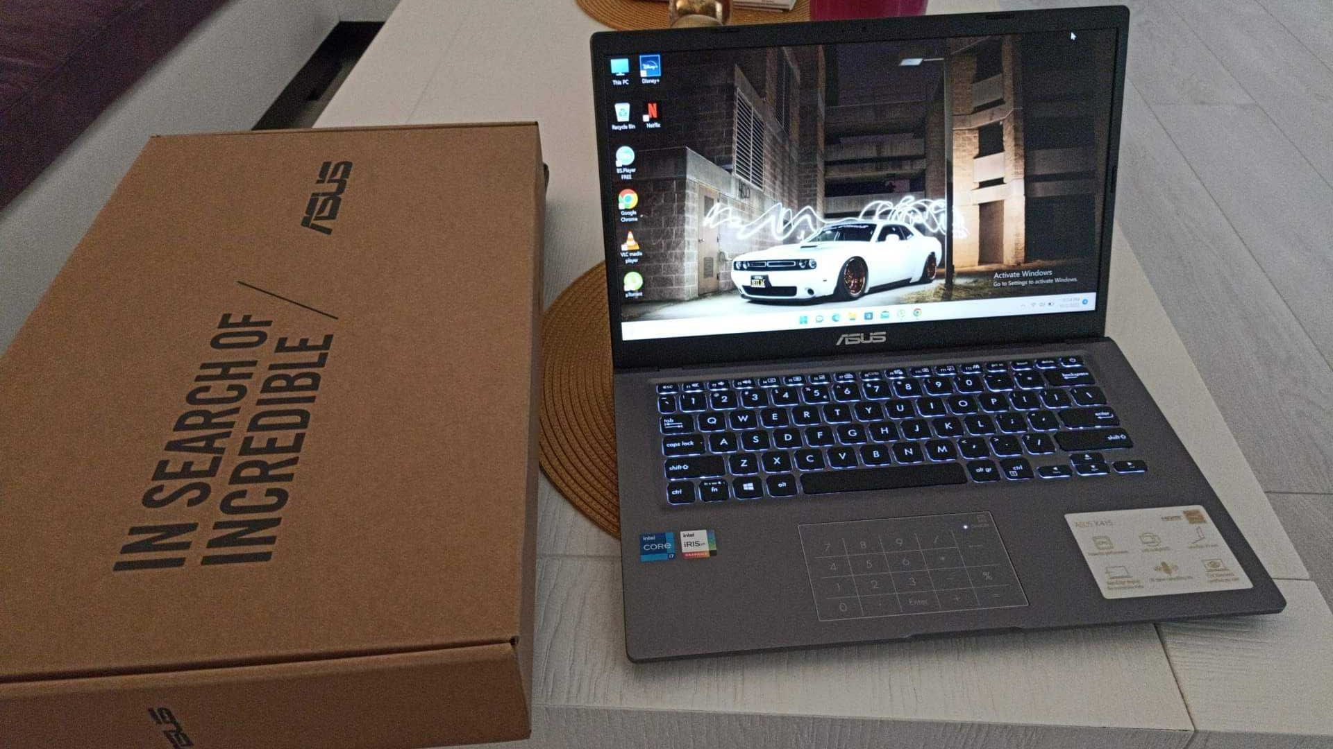 Laptop Asus Ultrabook nou garantie 1 si 6 luni  .Pret 2200 Ron