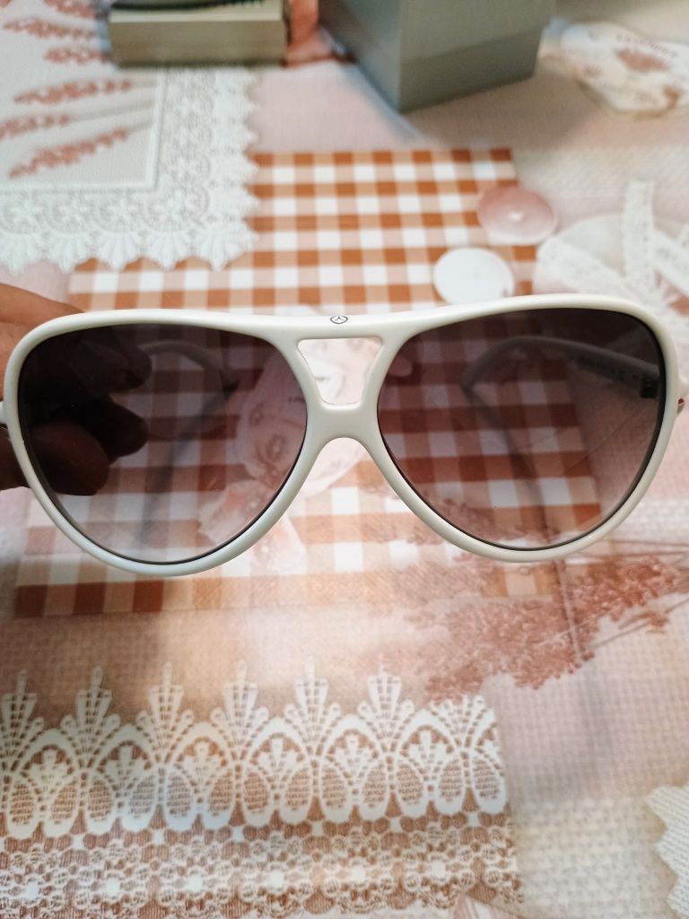 Слънчеви очила Мерцедес