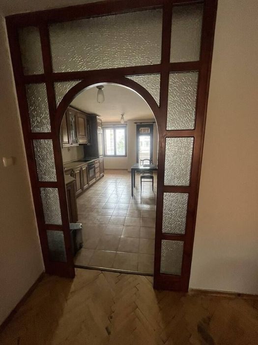 Двустаен апартамент на комуникативна локация! До Парадайс център!