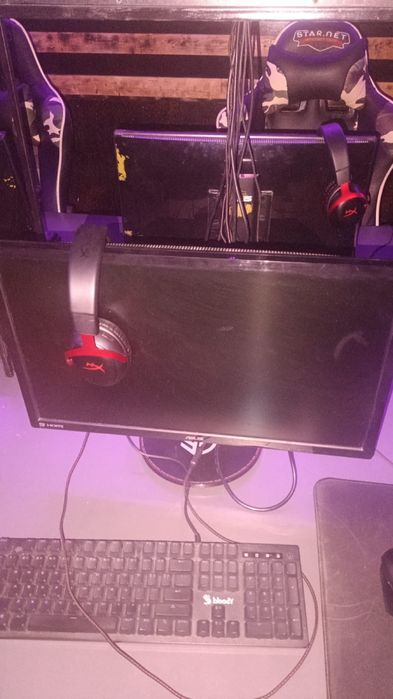 Продам мониторы количество имеется