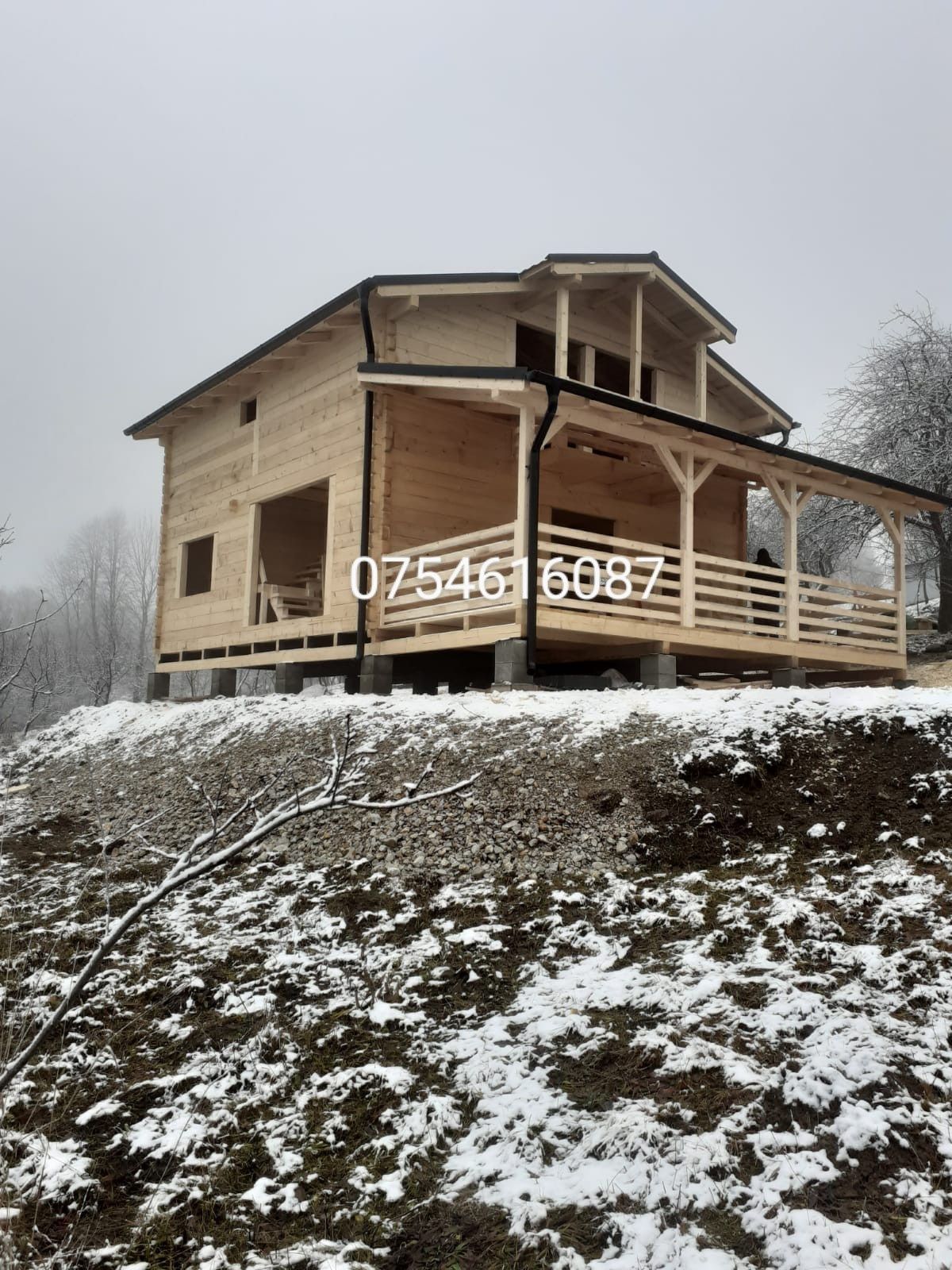 Case, cabane din lemn
