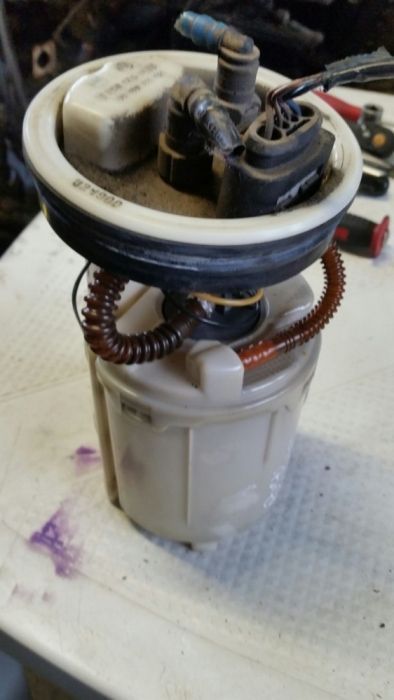 Pompa benzina seat ibiza,cordoba,vw golf4,bora,skoda,polo,mot. 1,4b