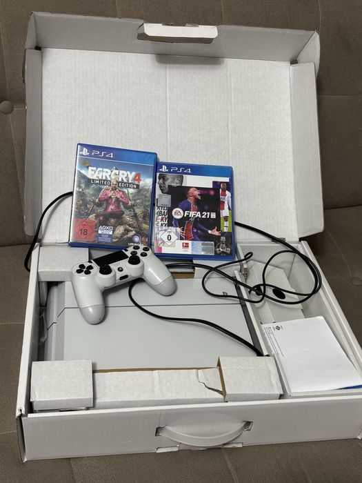 Продается PlayStation 4