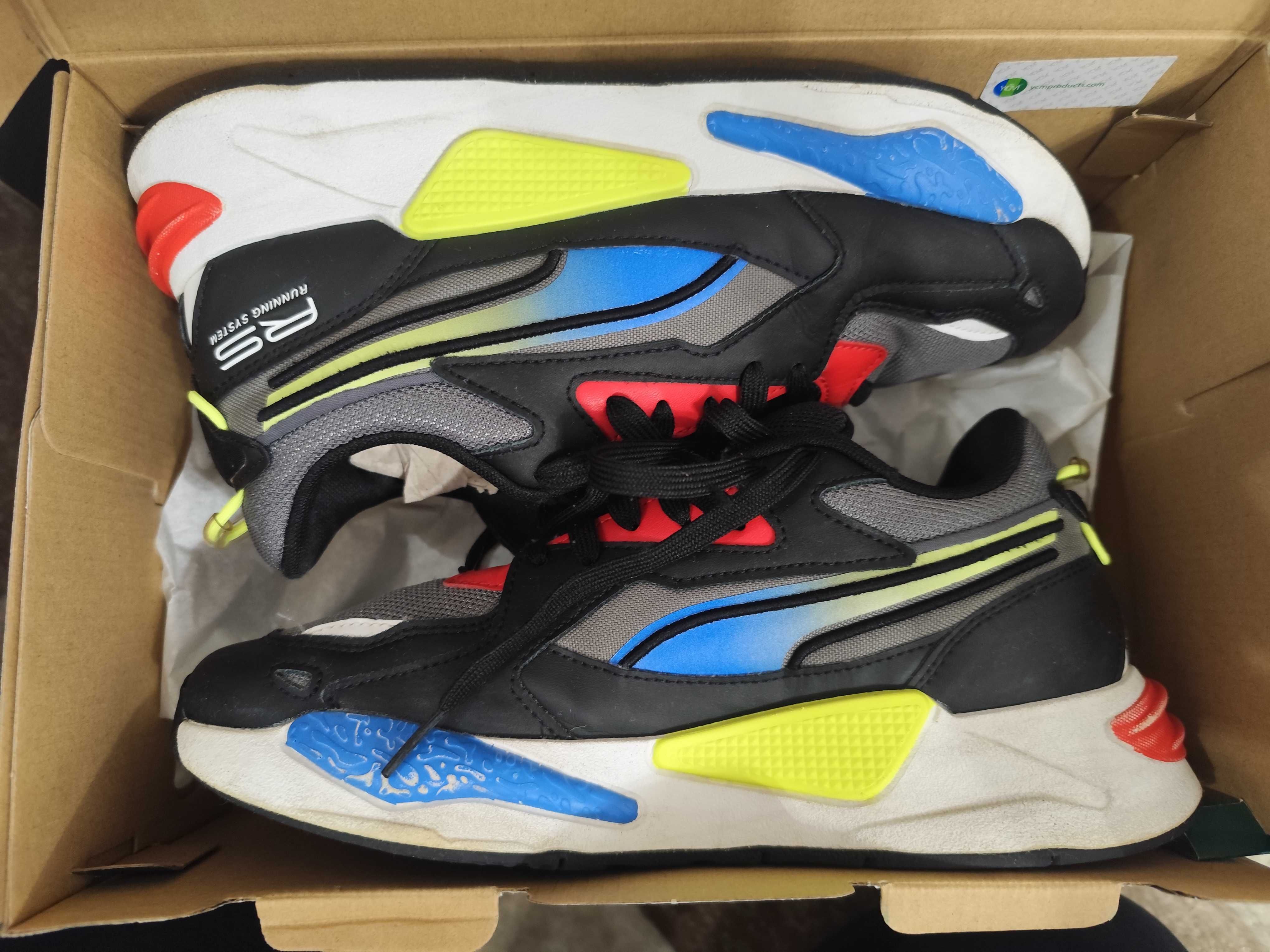 Vând adidași Puma RS