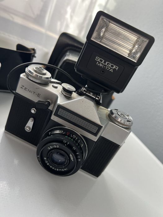Aparat de fotografiat ZENIT-E