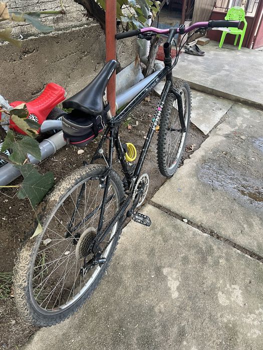 Vand bicicleta marimea m