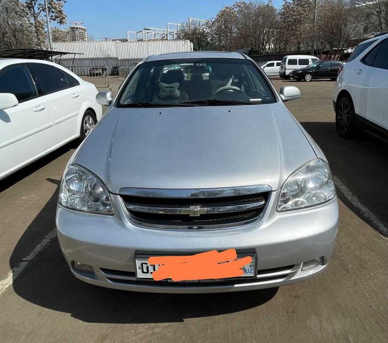 Lacetti 1.8 мотор, 2011 автомат. Краски нет! Чистая.