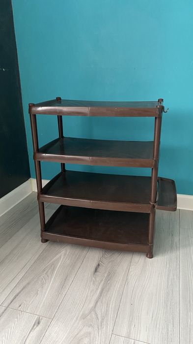 Продам Обувницу в хорошем состоянии