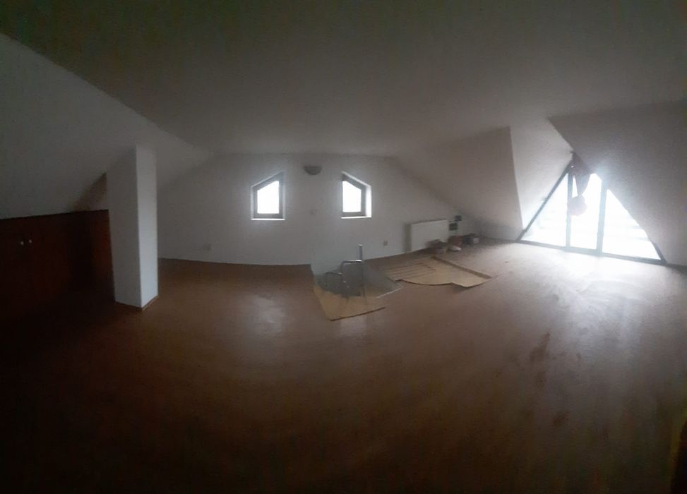 Vând imobil în Roznov Piatra Neamț