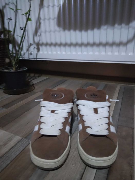 Campus 41. 1/3 barbati