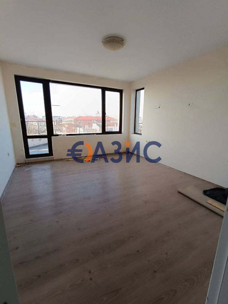 Продава се Тристаен апартамент в с. Равда, Област Бургас - 139 кв.м за 960 €/кв.м - Снимка #11