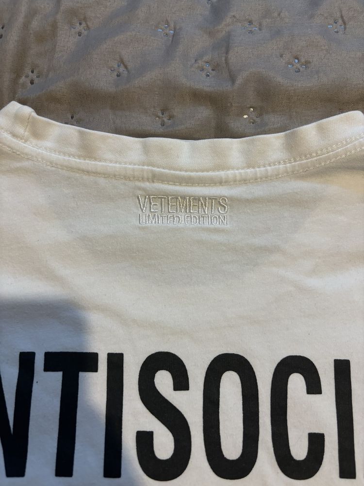 Tricou Vetements