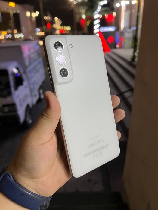 SaSamsung Galaxy s 21 fe bunaqasi 1000 dadan 1ta chqadi