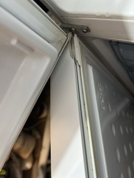 Хладилник Беко 186 см. с долен фризер