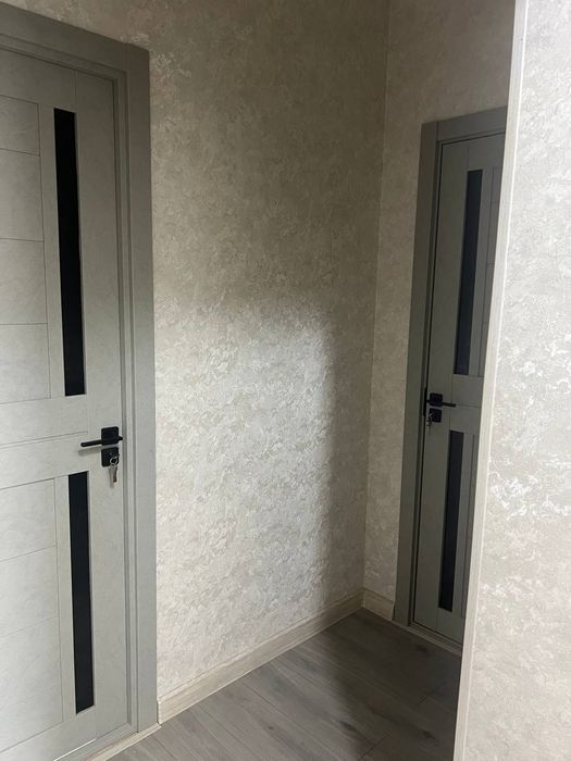 Продаётся 3/8/9 Максим Горький, Буз базар