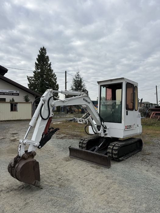 Miniexcavator BOBCAT X225