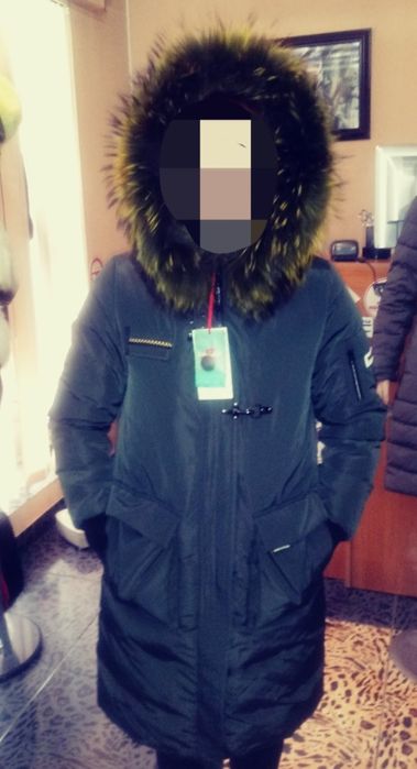 Продам женские куртки , размер 44-46