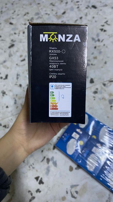 Продам софиты , отличной фирмы с лампочками