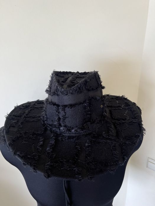 Pălărie Cowboy , impecabila