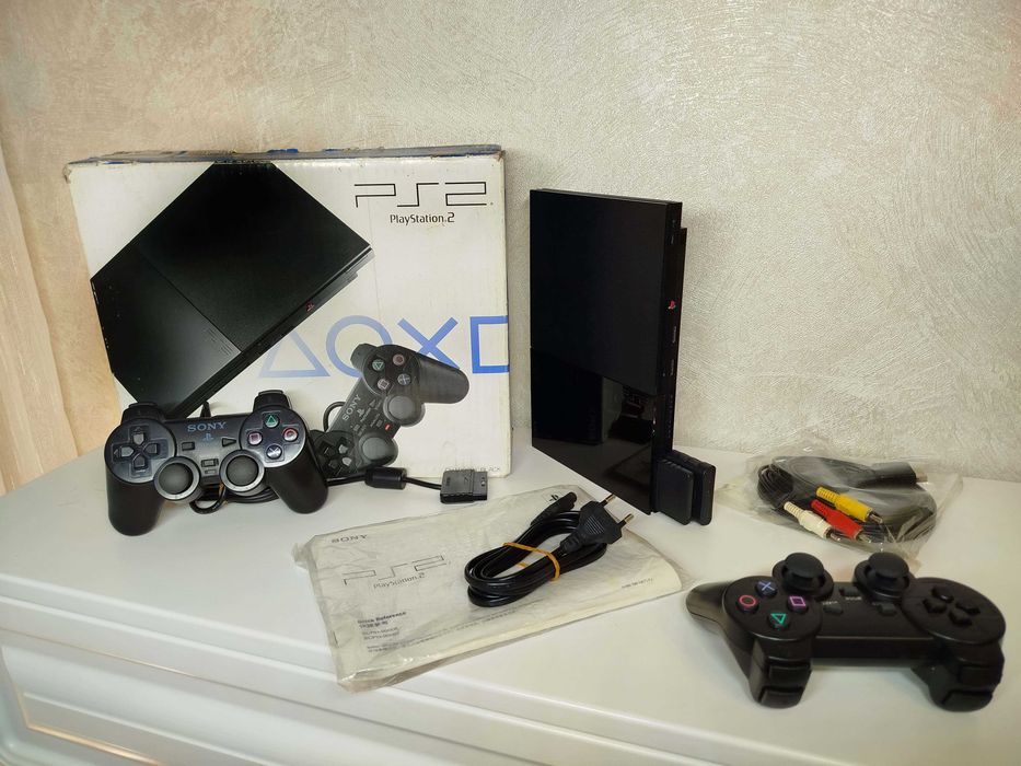 Playstation 2 с коробкой ps2