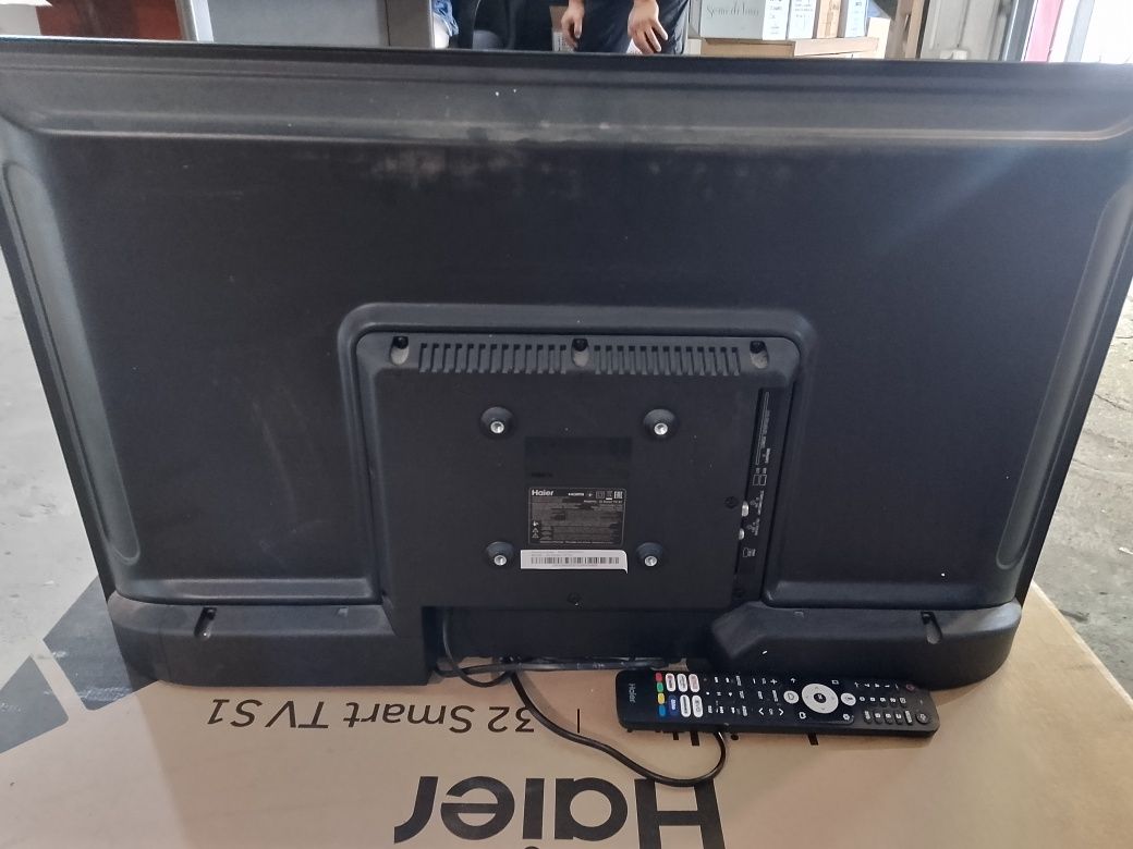 Haier 32 smart tv S1