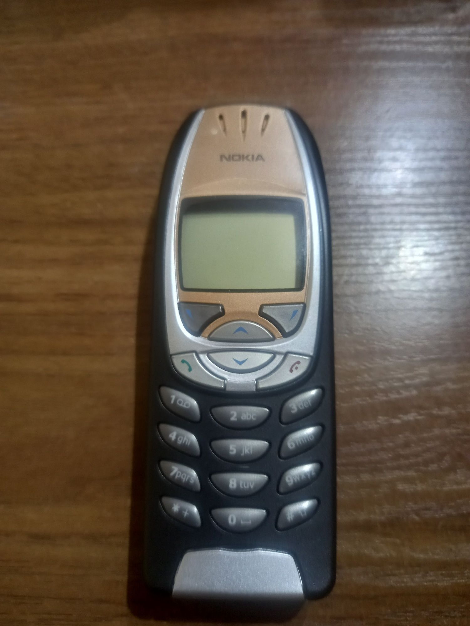 Телефони Nokia 6310 и 6310 i