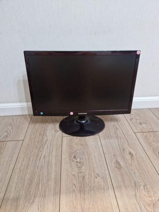 Монитор Samsung S22C300