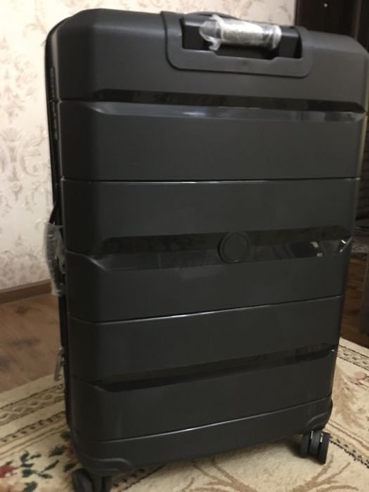 Chemodan Чемодан продам