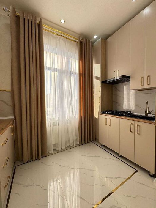 Сдаётся квартира Метро Мирзо-Улугбек 3-комната ро-н Чиланзар-8 кв