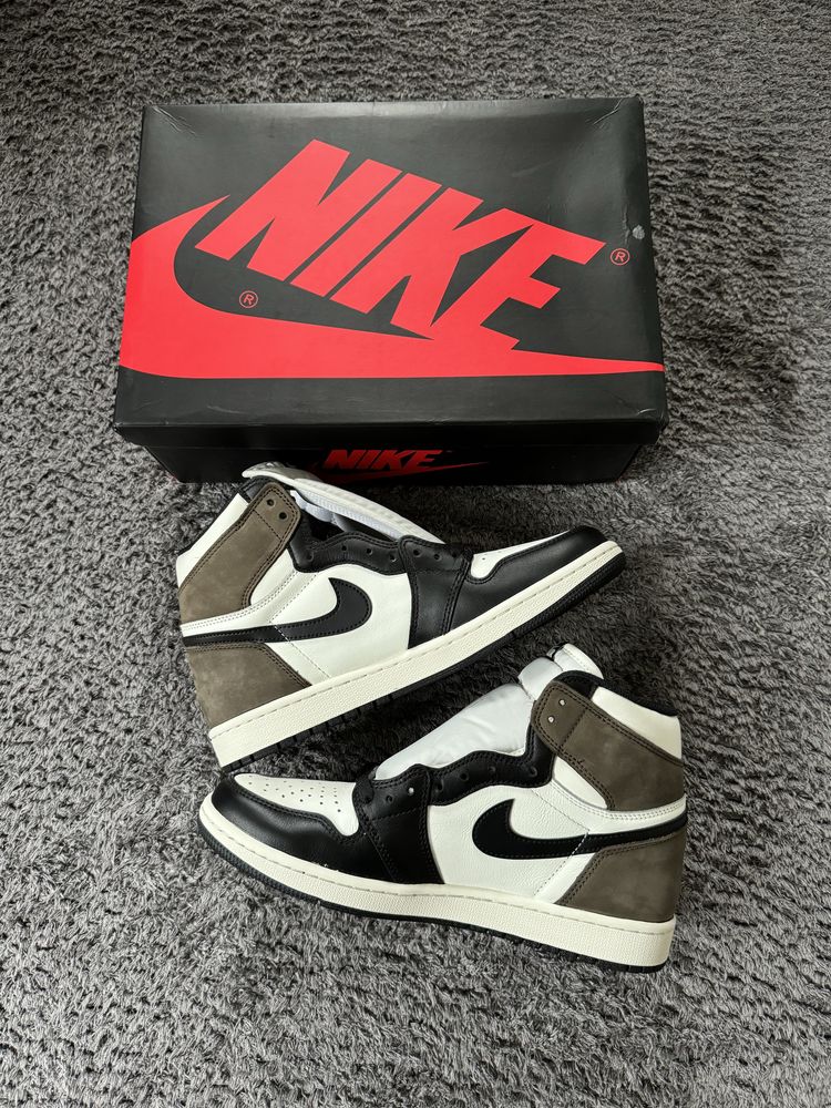 Air Jordan 1 High “Dark Mocha”