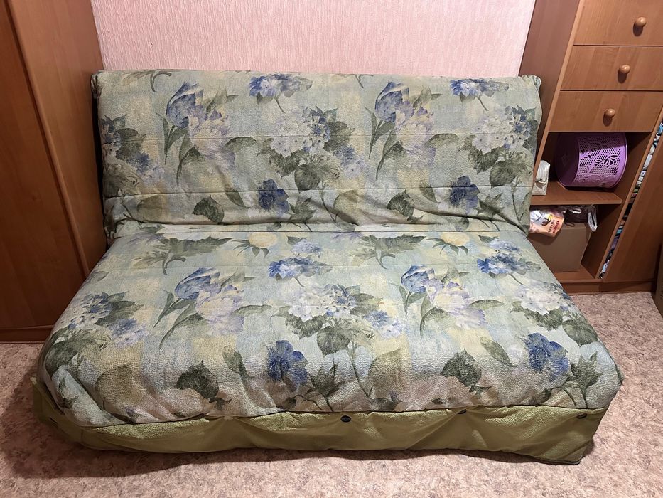 Продам диван раскладной