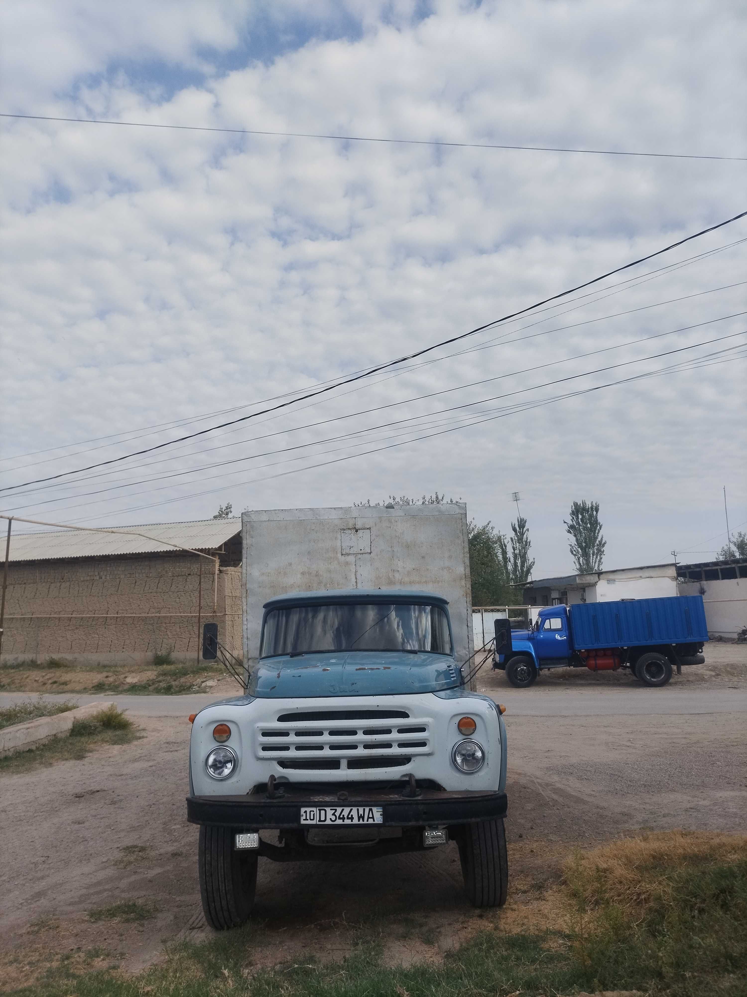 Zil138 refrishator 1975 yil