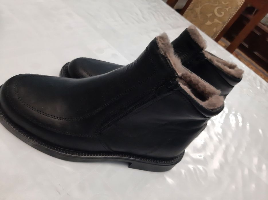 Продам батинки мужские натуральная кожа новые