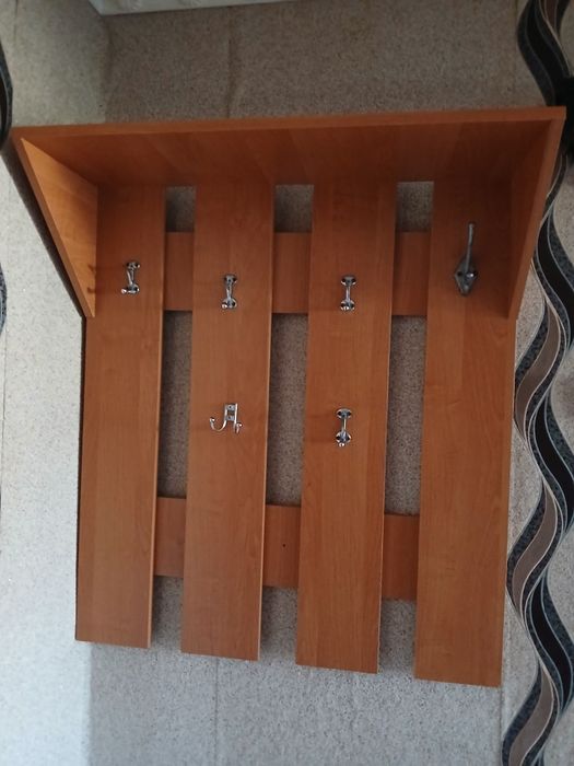 Вешалка гордероб