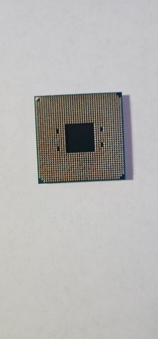 AMD Ryzen 7 2700X 3.7GHz 8 nuclee AM4