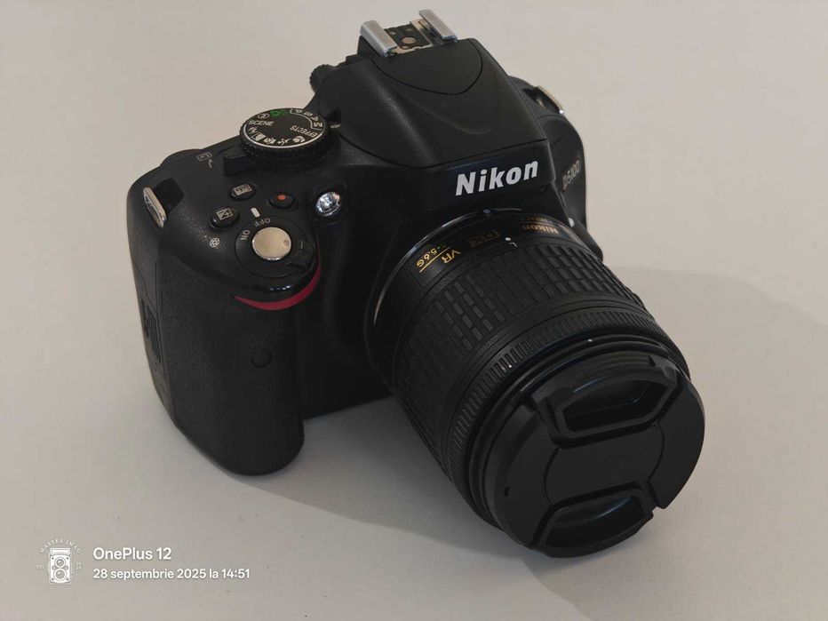 Camera foto DSLR Nikon D5100