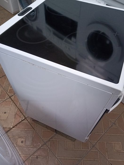 Свободно стояща печка с керамичен плот Voss Electrolux 2годиниГаранция