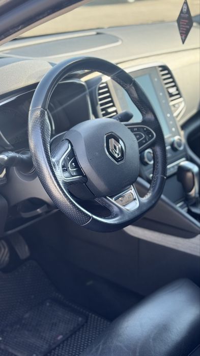 Renault Talisman Initiale Paris