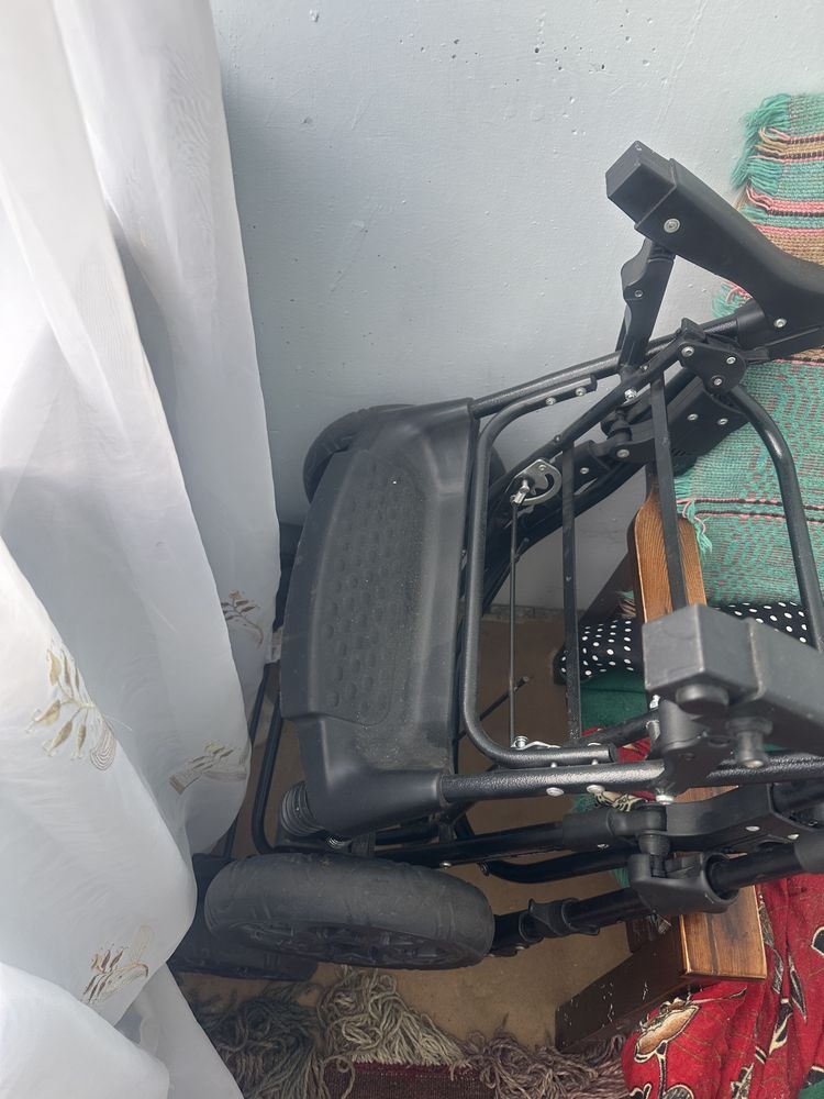 Продам детскую коляску