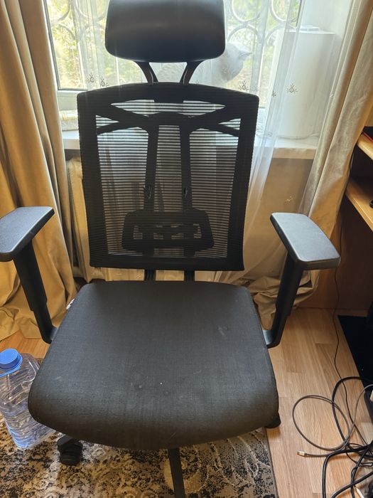 Компьютерное кресло